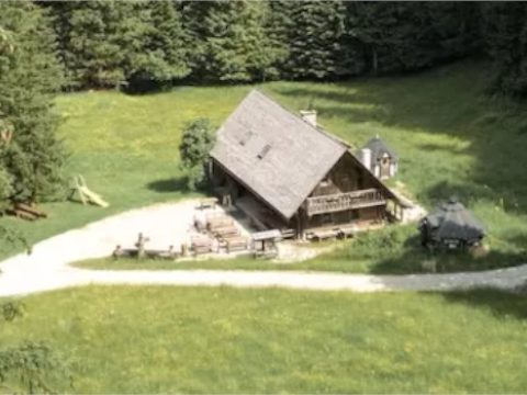 Klassenzimmer auf der Alm